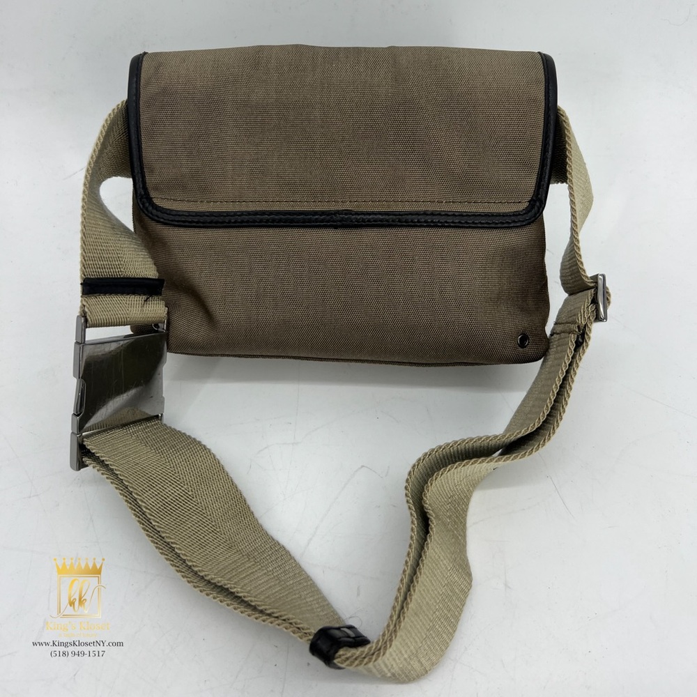 🤎SOLD🤎Gucci belt bag - Picture 4 of 14